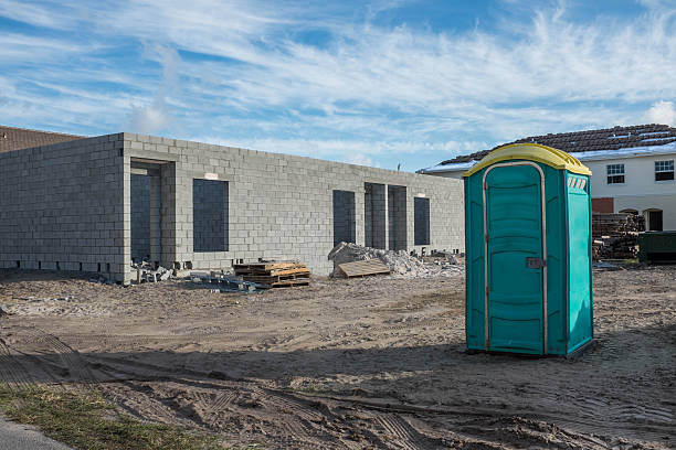 Porta potty delivery and setup in Onawa, IA